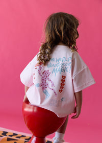 Magic in bloom tee