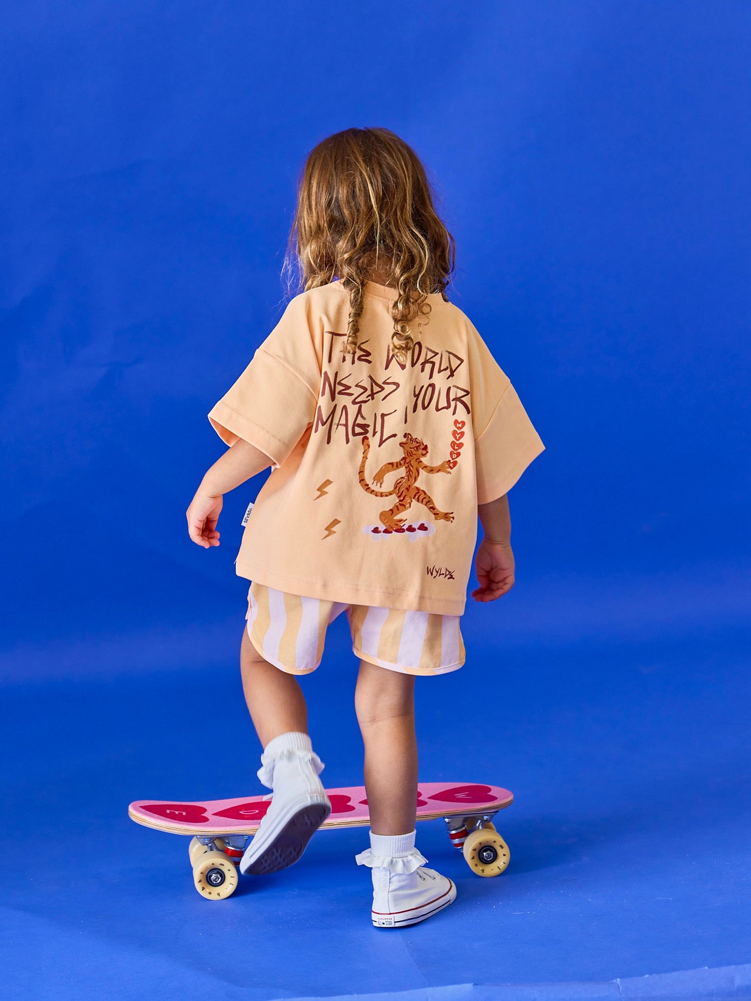 Feel the magic tee