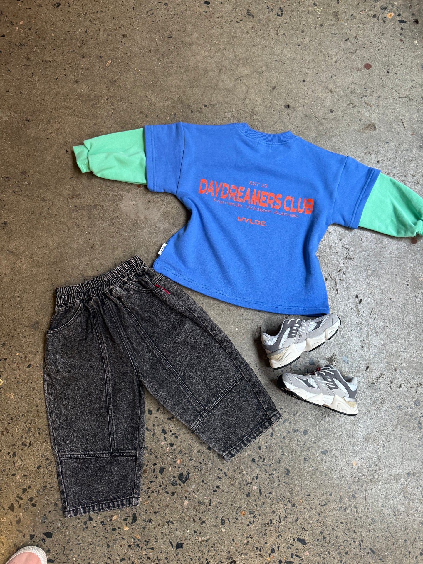Day dreamers tee- Royal blue